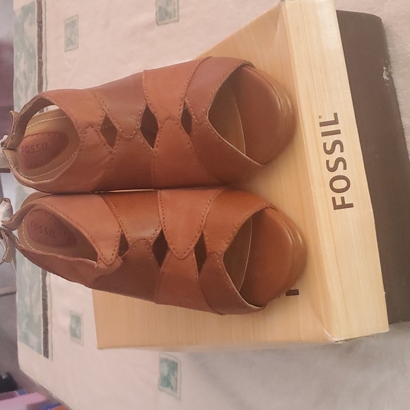 NIB FOSSIL PEEP TOE SLING - Picture 2 of 8